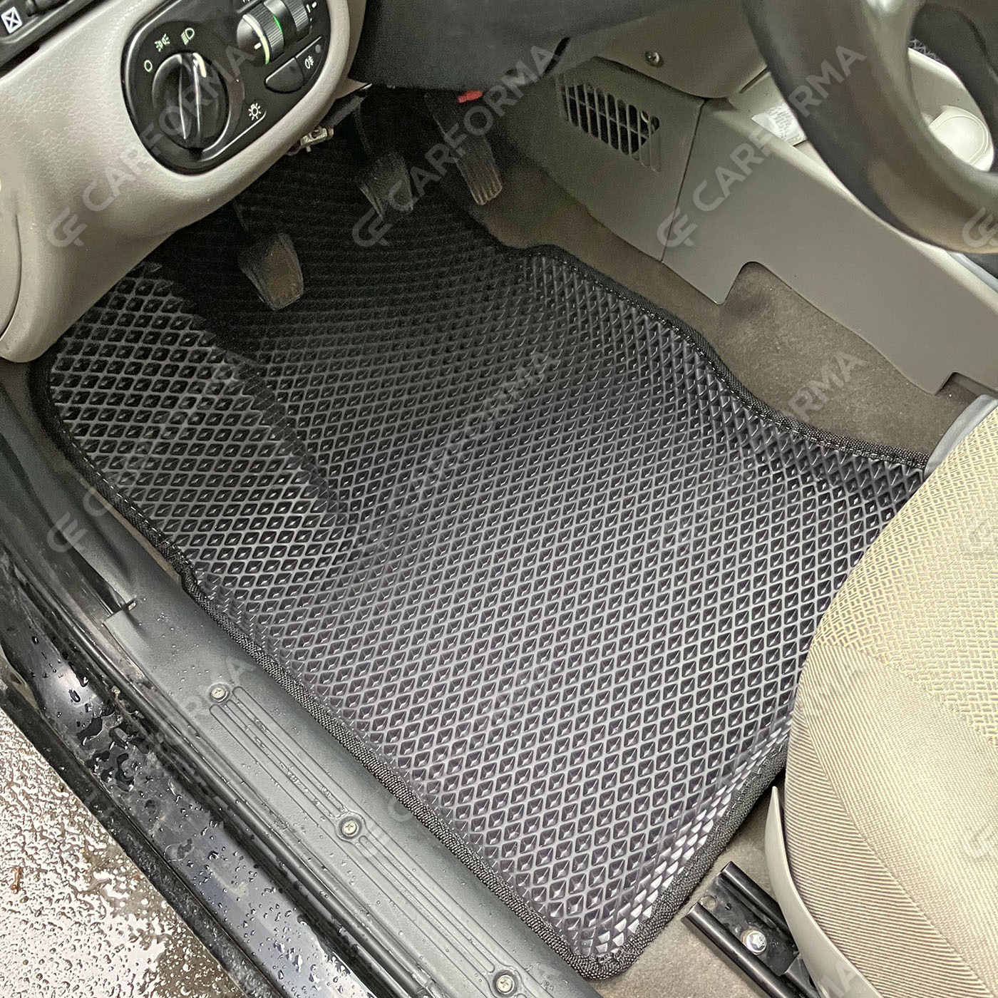 Коврики на Lada (ВАЗ) Kalina 2004&nbsp;-&nbsp;2018 в Казани