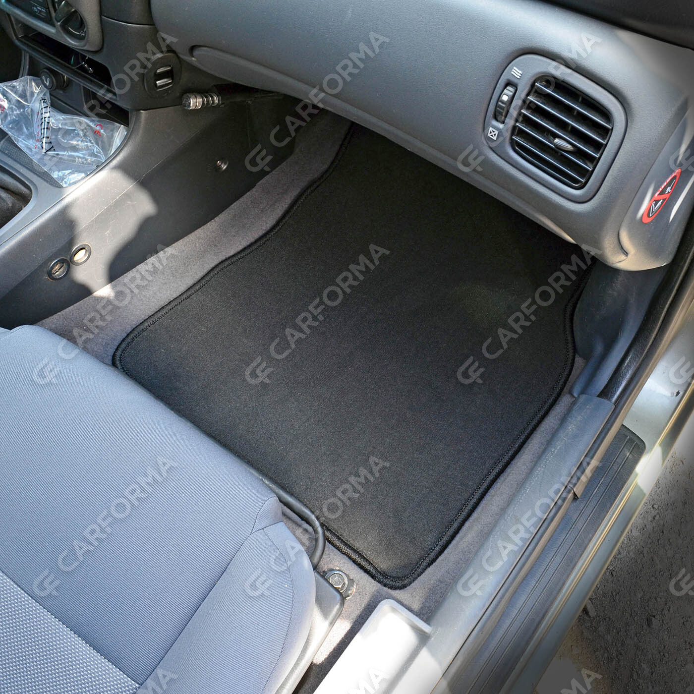Ворсовые коврики на Nissan Almera 2 (N16) 2000&nbsp;-&nbsp;2006 в Казани