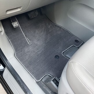 Ворсовые коврики на KIA Carnival III 9 мест и 11 мест 2014 - 2021 в Казани Ворсовые коврики на KIA Carnival III 9 мест и 11 мест 2014 - 2021 в Казани