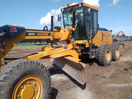 Коврики на Спецтехника Автогрейдер SANY STG230C 8 AWD  в Казани