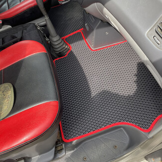 Ворсовые коврики на Mitsubishi Space Gear 1994&nbsp;-&nbsp;2007 в Казани