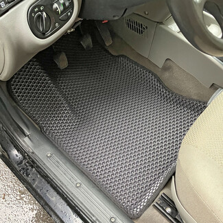 Коврики на Lada (ВАЗ) Kalina 2004&nbsp;-&nbsp;2018 в Казани