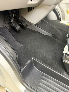 Коврики на Volkswagen Multivan (T6) 2015 - 2019 в Казани Коврики на Volkswagen Multivan (T6) 2015 - 2019 в Казани