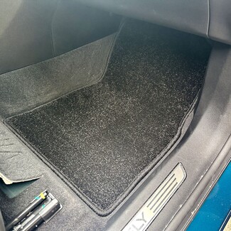 Ворсовые коврики на Geely Monjaro 2022 - 2026 в Казани Ворсовые коврики на Geely Monjaro 2022 - 2026 в Казани