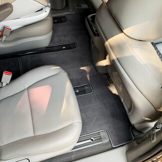 Ворсовые коврики на KIA Carnival III 9 мест и 11 мест 2014 - 2021 в Казани Ворсовые коврики на KIA Carnival III 9 мест и 11 мест 2014 - 2021 в Казани